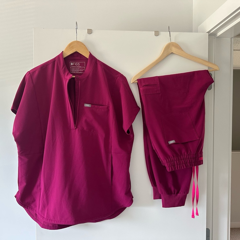 FIGS Dark Magenta Montex Top and Uman pants L